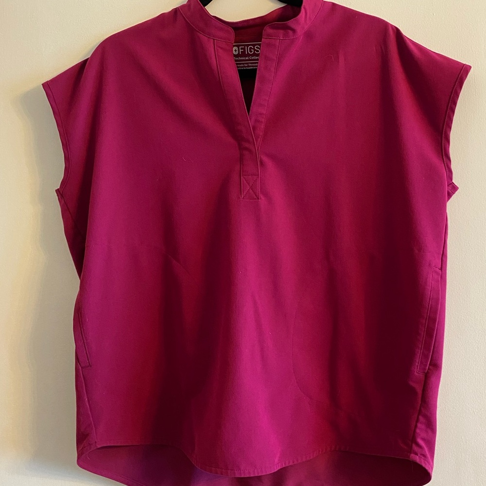 FIGS Rafaela Scrub top